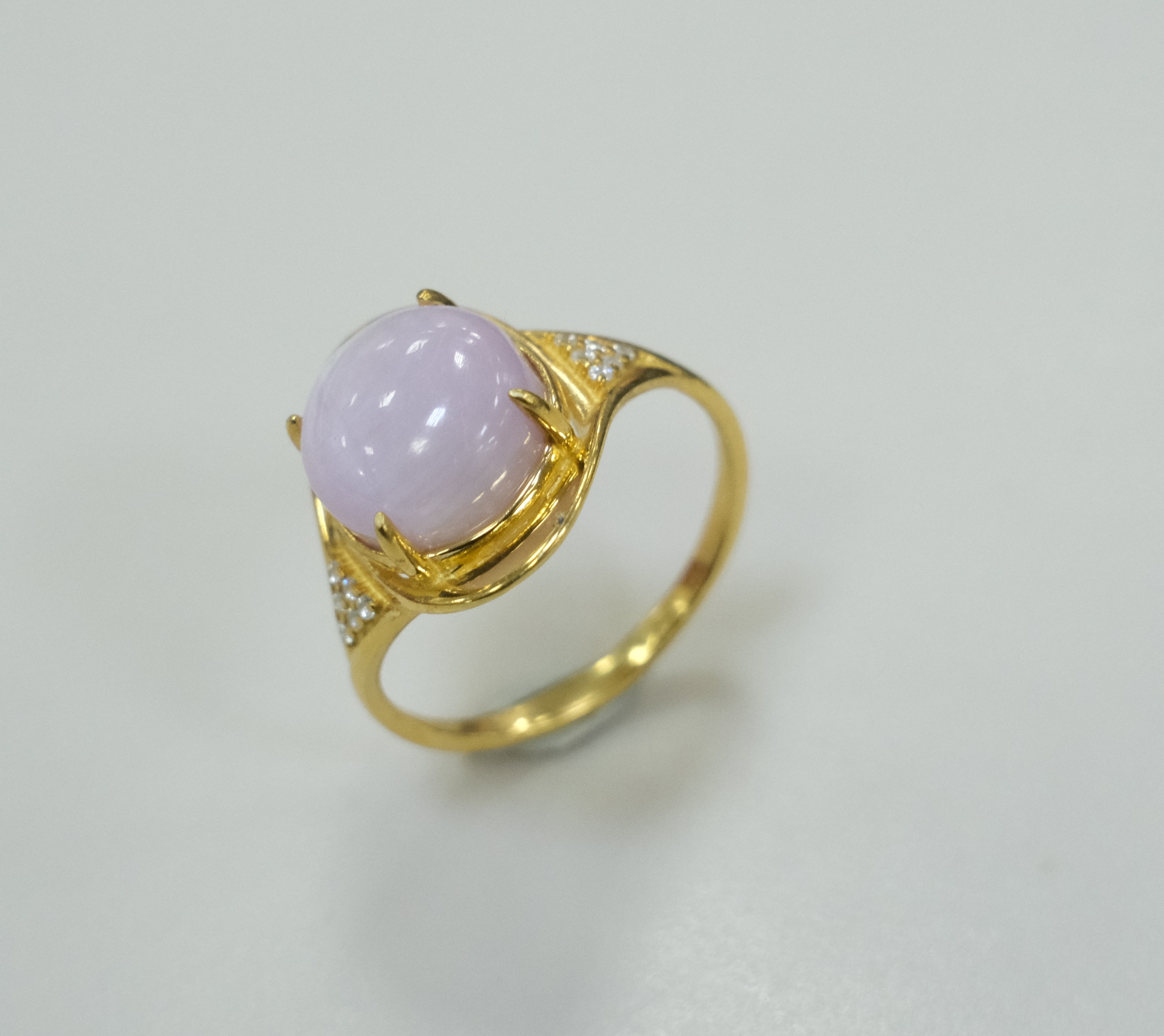 Серебряное кольцо с кунцитом